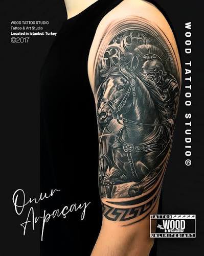 Wood Tattoo atlı savaşçı kol dövmesi